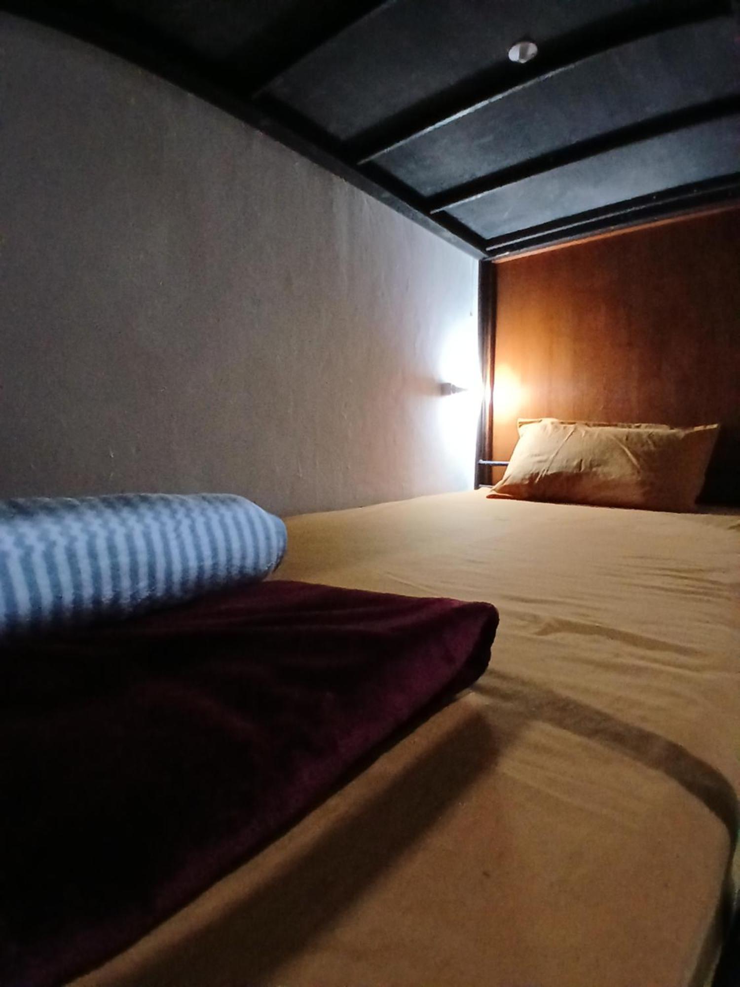 Hostel Moshi Moshi Probolinggo Zewnętrze zdjęcie